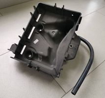 Volkswagen Polo V 6R Boîte de batterie 6Q0915331D