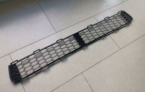 Toyota Echo Grille inférieure de pare-chocs avant 5311252080