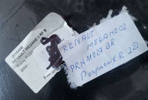 Renault Megane II Etupyörän sisälokasuojat 8200073429