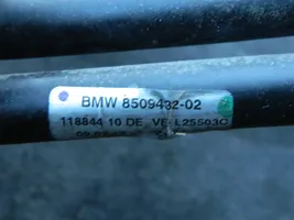 BMW 7 F01 F02 F03 F04 Tubo flessibile del radiatore dell’olio del cambio 8509432