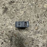 BMW 5 F10 F11 USB socket connector 9237654