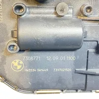 BMW 5 F10 F11 Etupyyhkimen vivusto ja moottori 3397021520