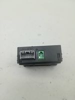 Mazda CX-3 Connettore plug in USB D09H669U0A