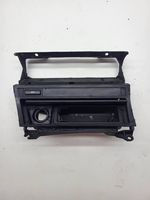 BMW 3 E46 Peleninė panelėje 307090100