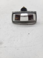 Opel Astra H Indicatore di direzione del parafango anteriore 13228580