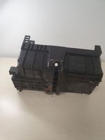 Opel Astra J Vassoio scatola della batteria 13346249