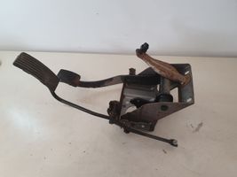 Volvo S40, V40 Pedal assembly 