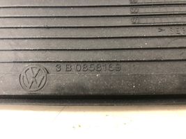 Volkswagen PASSAT B5 Autres pièces intérieures 3B0858169