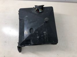 Opel Frontera B Módulo de fusible 71541379