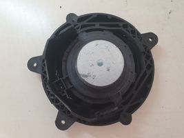 Renault Clio III Enceinte de porte arrière 8200372738