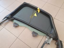 Audi A8 S8 D3 4E Takaoven ikkunalasin kehys 