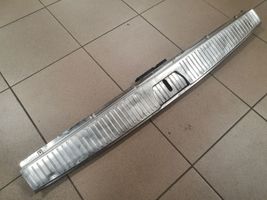 Mercedes-Benz E W211 Rivestimento di protezione sottoporta del bagagliaio/baule A2116900089