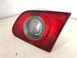 Volkswagen PASSAT B6 Luci posteriori del portellone del bagagliaio 3C9945094