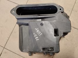 Audi A4 S4 B5 8D Skrzynka bezpieczników / Komplet 