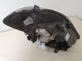 Mercedes-Benz Sprinter W906 Lampa przednia A9068200361