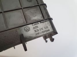 Volkswagen PASSAT CC Vassoio scatola della batteria 3C0915335