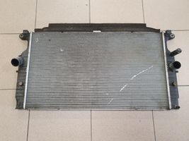 Toyota Avensis T270 Radiateur de refroidissement 