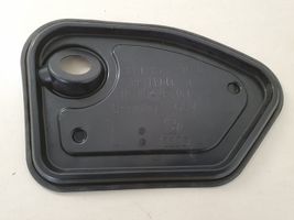 Audi Q2 - Muu etuoven verhoiluelementti 8V4837915B