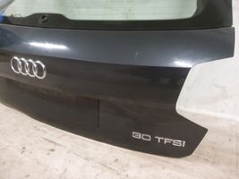 Audi Q2 - Takaluukun/tavaratilan kansi 