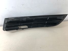 Volkswagen PASSAT B6 Grille inférieure de pare-chocs avant 3C0853666