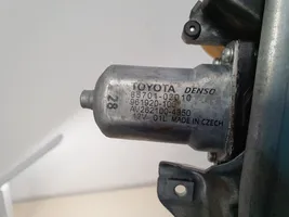 Toyota Avensis T270 Regulador de puerta trasera con motor 912018103