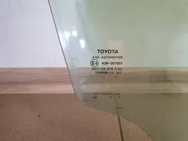 Toyota Auris 150 Vitre de fenêtre porte avant (4 portes) 