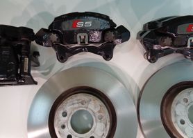 Audi S5 Bremsscheiben und Bremssättel eingestellt 8T0105N