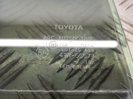 Toyota Land Cruiser (J200) Mažasis "A" galinių durų stiklas 