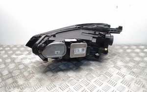 Volkswagen PASSAT B8 Lampa przednia 3G1941082J