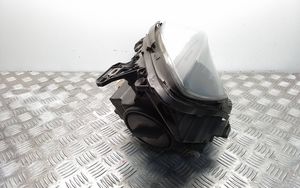 Mercedes-Benz A W176 Lampa przednia A1768200261