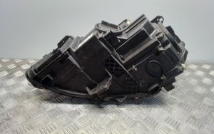 Mercedes-Benz A W176 Lampa przednia A1768200261