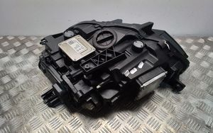 Volkswagen PASSAT B8 Lampa przednia 3G1941036A