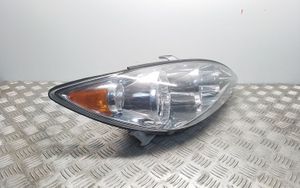 Toyota Camry Lampa przednia 