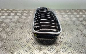 BMW 6 F06 Gran coupe Grille calandre supérieure de pare-chocs avant 51137212849