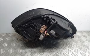 Subaru B9 Tribeca Lampa przednia 