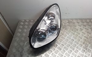 Subaru B9 Tribeca Lampa przednia 