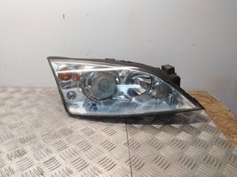 Ford Mondeo Mk III Phare frontale 0301174272