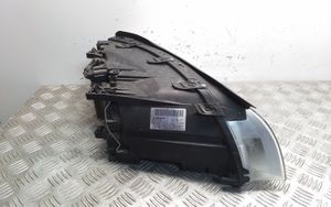 Volvo S80 Lampa przednia 31214347