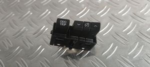 Lexus NX Interrupteur / bouton multifonctionnel 15D052