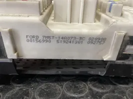 Ford Focus Ramka / Moduł bezpieczników 7M5T14A073BC