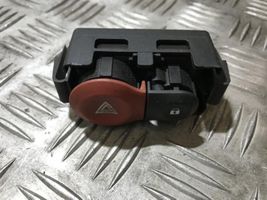 Renault Clio III Botón interruptor de luz de peligro 8200214896