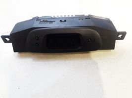 Mitsubishi Carisma Monitori/näyttö/pieni näyttö MR114346