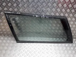 Volkswagen PASSAT B3 Rear side window/glass 