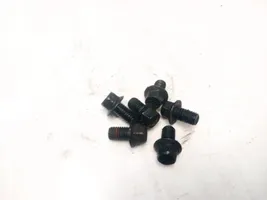 Ford Mondeo Mk III Nuts/bolts 