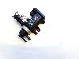 Audi A4 S4 B5 8D Solenoidinis vožtuvas 72190320