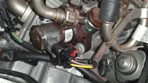 Opel Astra K Bomba de alta presión de inyección de combustible 55513149