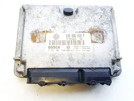 Volkswagen PASSAT B5 Calculateur moteur ECU 038906018p