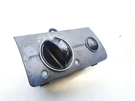 Mercedes-Benz E W211 Interruptor de luz 2115450104