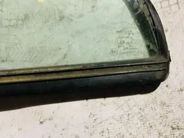 Mitsubishi Galant Маленькое стекло "A" задних дверей 