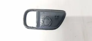 KIA Rio Osłona drzwi tylnych samochodów dostawczych 826111g000